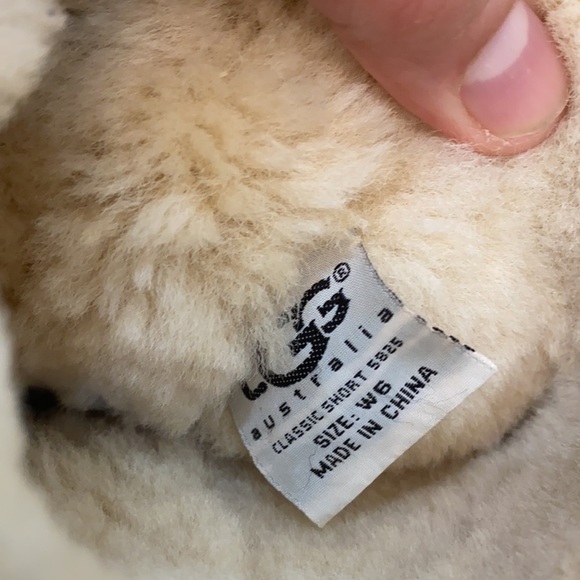 Ugg - Picture 6 of 9